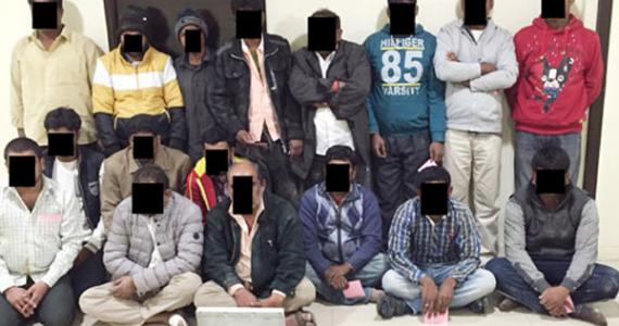 Seventeen expats arrested for gambling